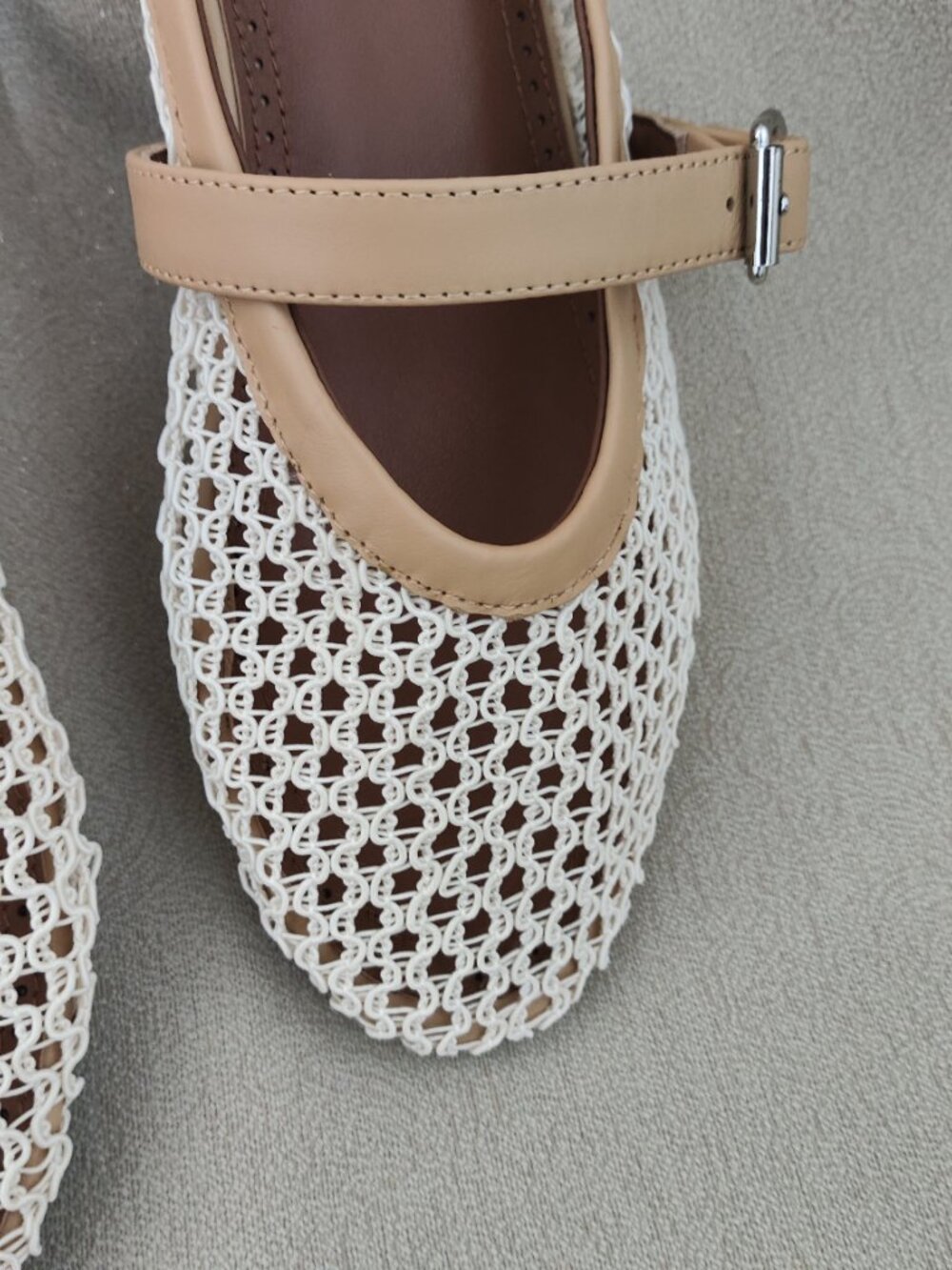 ALAÏA nude woven mesh Mary Jane mules with a single buckle. - Picture 6 of 7